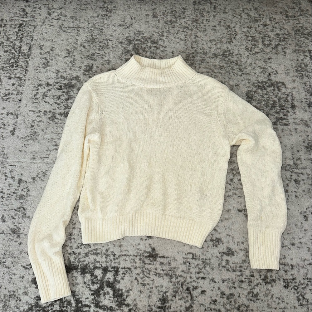 Wilfred Free cream sweater size M